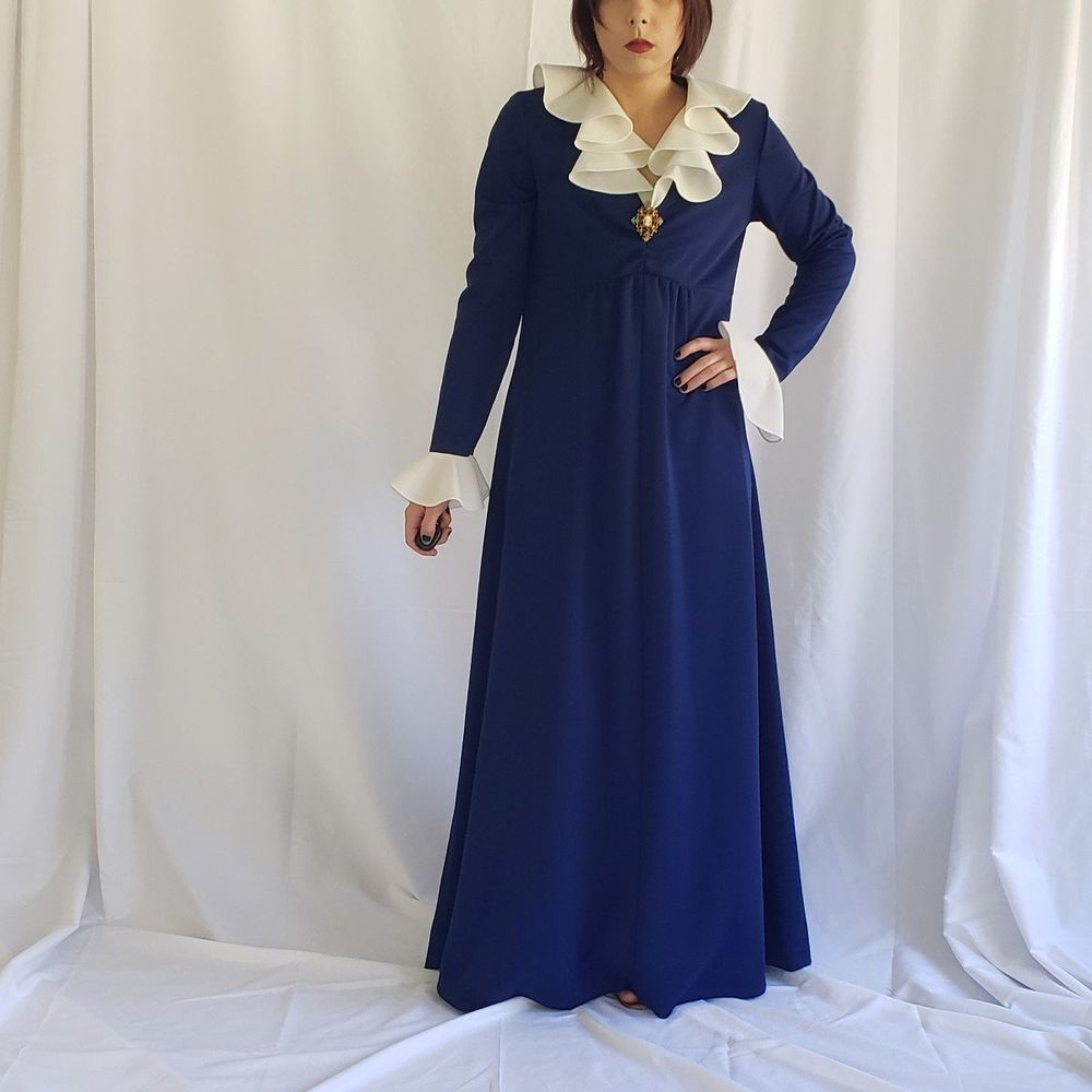 70s Blue and White Empire Waist Dress‎